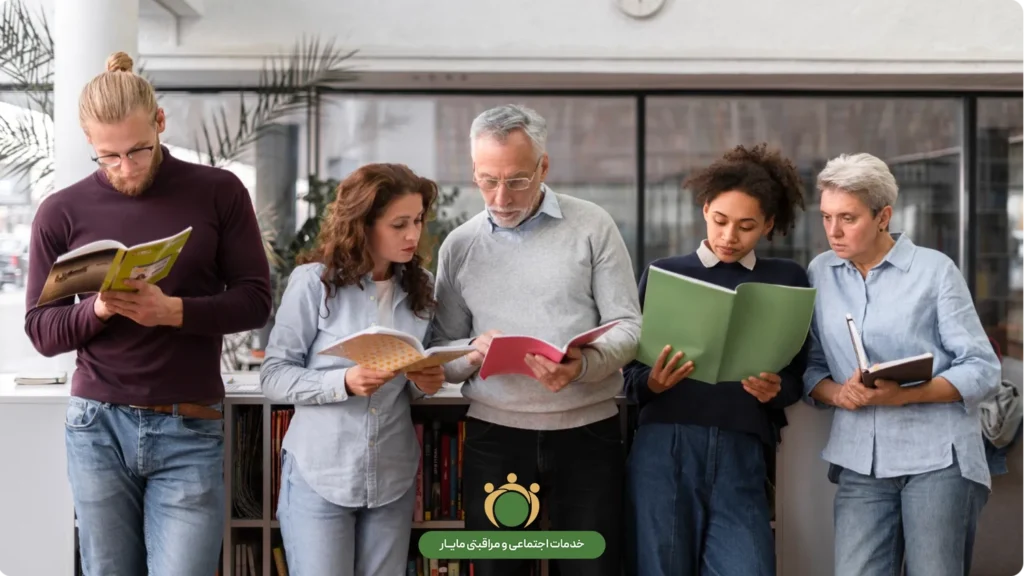 کتابخوانی سالمندان از سرگرمی های مفید سالمندان